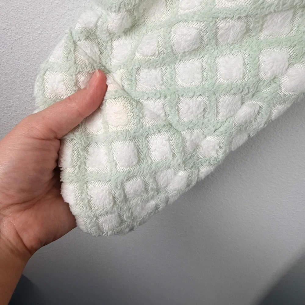 Soft Surroundings Mint Green Textured Plush Robe Small 2DA25 Long Sleeve Belted